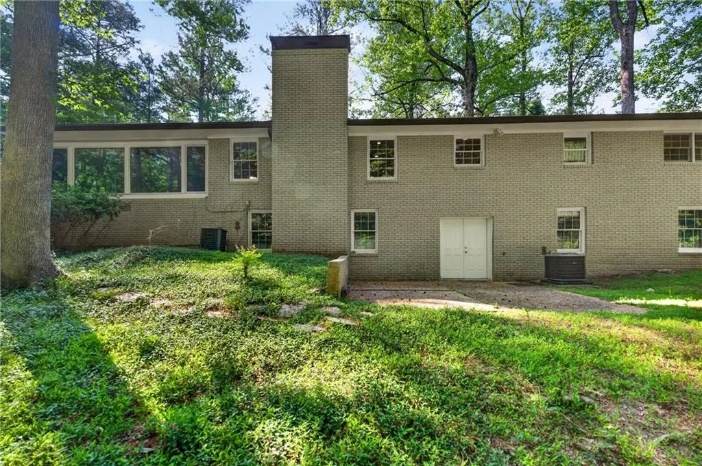 2070 Clay Drive Ne, Sandy Springs, Georgia 30350, 3 Bedrooms Bedrooms, ,2 BathroomsBathrooms,Residential,For Sale,2070 Clay Drive Ne,7760560