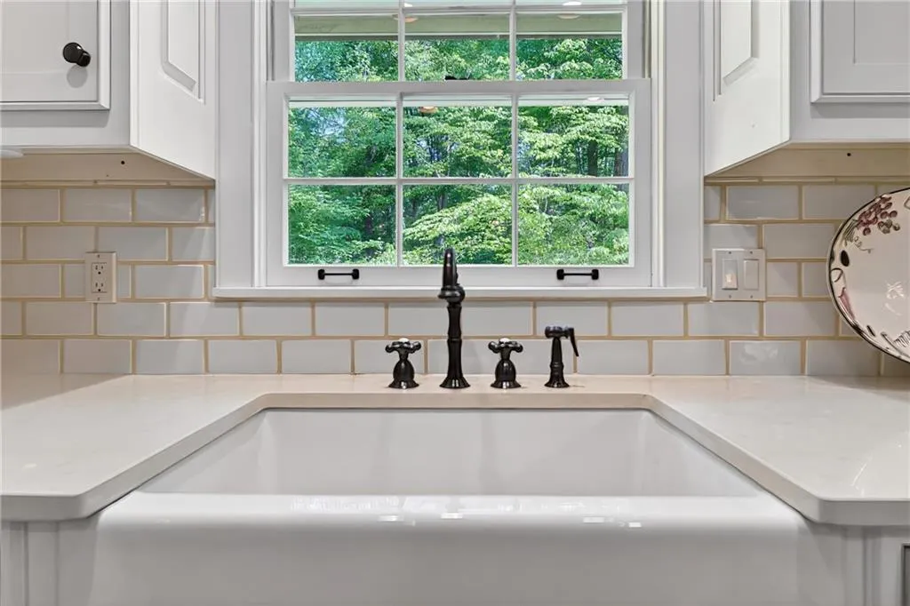 2070 Clay Drive Ne, Sandy Springs, Georgia 30350, 3 Bedrooms Bedrooms, ,2 BathroomsBathrooms,Residential,For Sale,2070 Clay Drive Ne,7760560