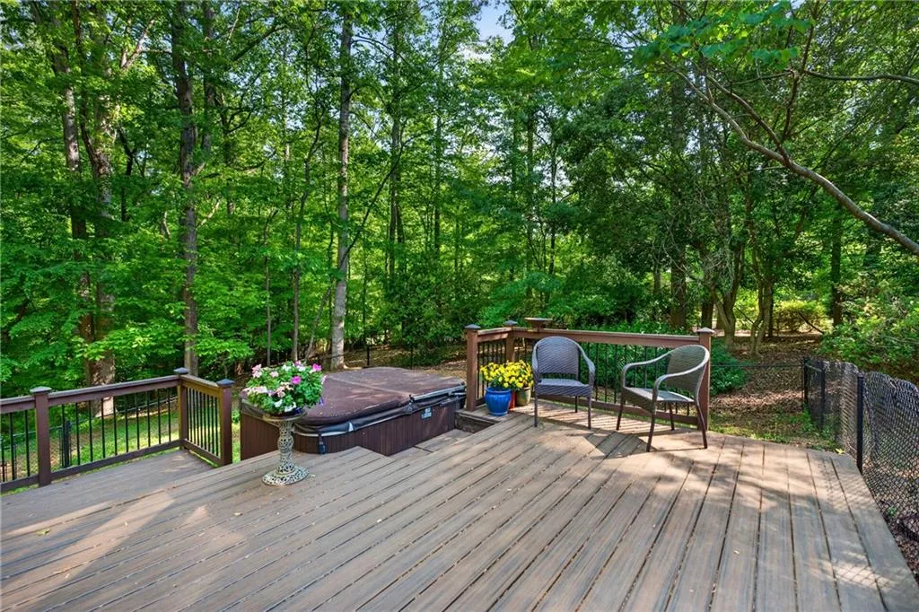 2070 Clay Drive Ne, Sandy Springs, Georgia 30350, 3 Bedrooms Bedrooms, ,2 BathroomsBathrooms,Residential,For Sale,2070 Clay Drive Ne,7760560