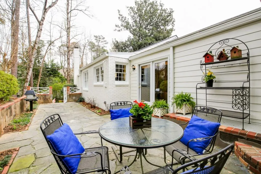 338 Pine Forest Road, Sandy Springs, Georgia 30342, 3 Bedrooms Bedrooms, ,2 BathroomsBathrooms,Residential,Sold,338 Pine Forest Road,5986881