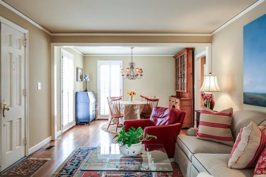 338 Pine Forest Road, Sandy Springs, Georgia 30342, 3 Bedrooms Bedrooms, ,2 BathroomsBathrooms,Residential,Sold,338 Pine Forest Road,5986881