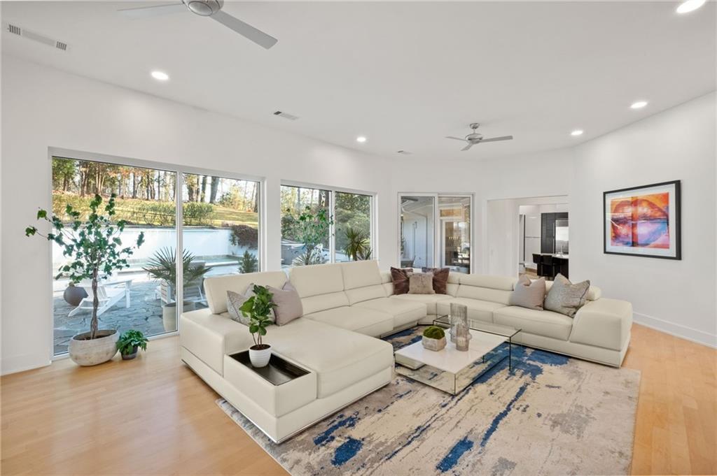 30 Chevaux Court, Atlanta, Georgia 30342, 4 Bedrooms Bedrooms, ,4 BathroomsBathrooms,Residential,Sold,30 Chevaux Court,7326939