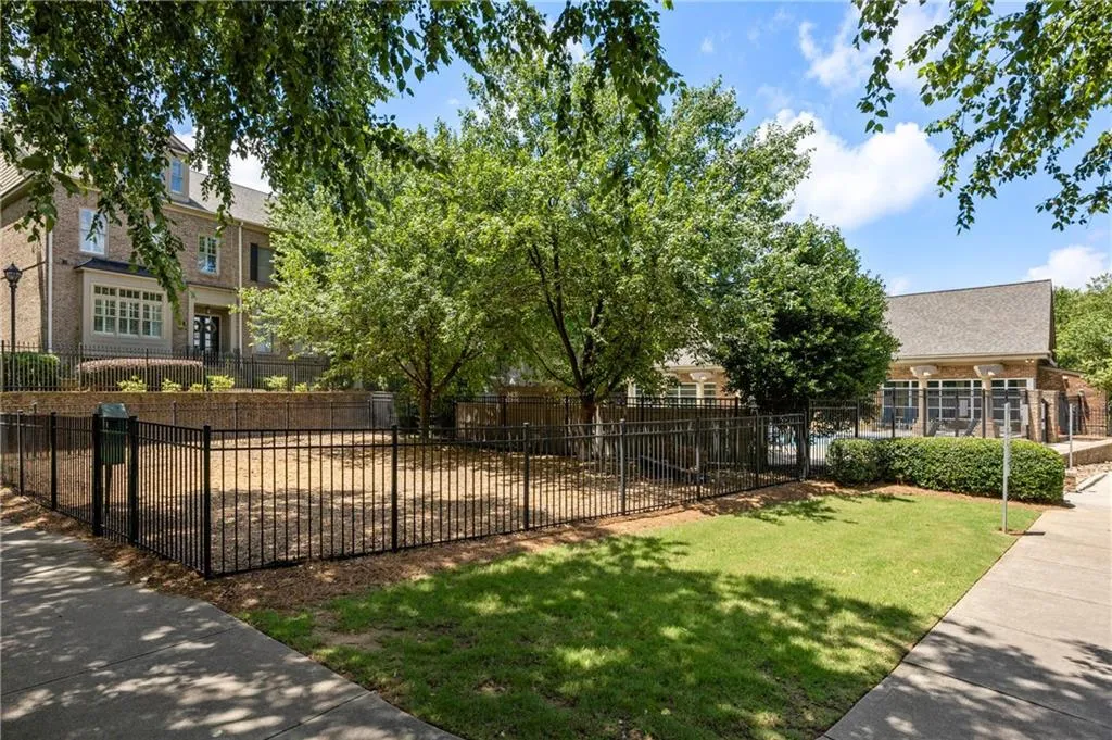 538 Sarabrook Place, Sandy Springs, Georgia 30342, 3 Bedrooms Bedrooms, ,3 BathroomsBathrooms,Residential,For Sale,538 Sarabrook Place,7637356