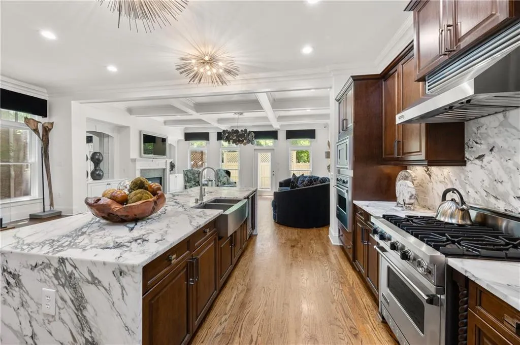 538 Sarabrook Place, Sandy Springs, Georgia 30342, 3 Bedrooms Bedrooms, ,3 BathroomsBathrooms,Residential,For Sale,538 Sarabrook Place,7637356
