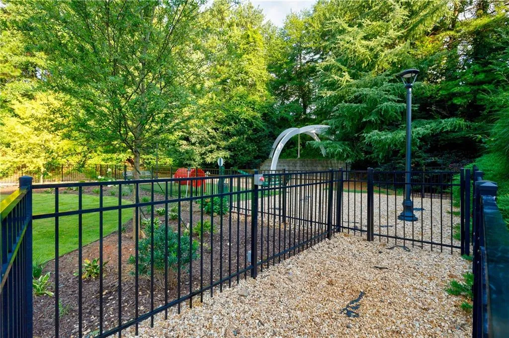 795 Hammond Drive Unit 1912, Atlanta, Georgia 30328, 1 Bedroom Bedrooms, ,1 BathroomBathrooms,Residential,Sold,795 Hammond Drive Unit 1912,6916237