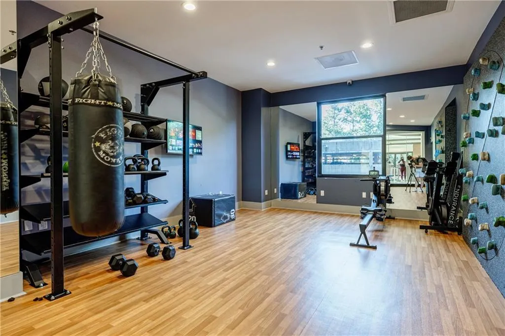 795 Hammond Drive Unit 1912, Atlanta, Georgia 30328, 1 Bedroom Bedrooms, ,1 BathroomBathrooms,Residential,Sold,795 Hammond Drive Unit 1912,6916237