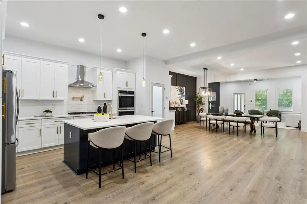 2438 2nd Street Nw, Atlanta, Georgia 30318, 5 Bedrooms Bedrooms, ,5 BathroomsBathrooms,Residential,For Sale,2438 2nd Street Nw,7636704