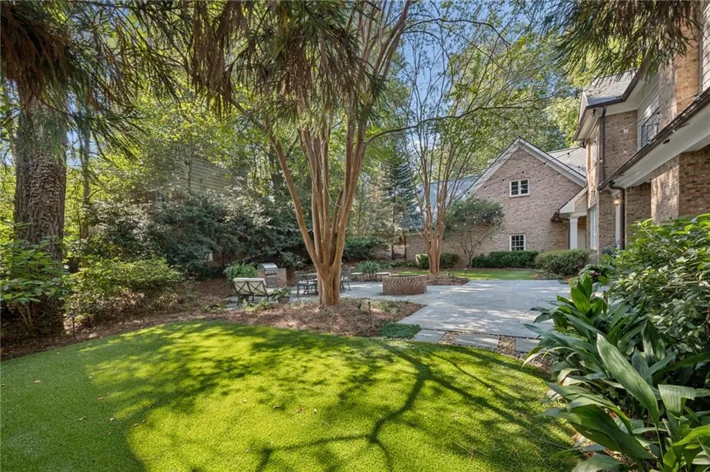 4659 Club Circle Ne, Atlanta, Georgia 30319, 6 Bedrooms Bedrooms, 0 ,6 BathroomsBathrooms,Residential,For Sale,4659 Club Circle Ne,7851943