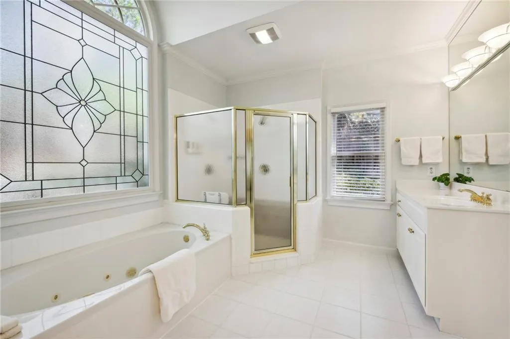 335 Hunting View Court, Atlanta, Georgia 30328, 5 Bedrooms Bedrooms, ,4 BathroomsBathrooms,Residential,Sold,335 Hunting View Court,7201264