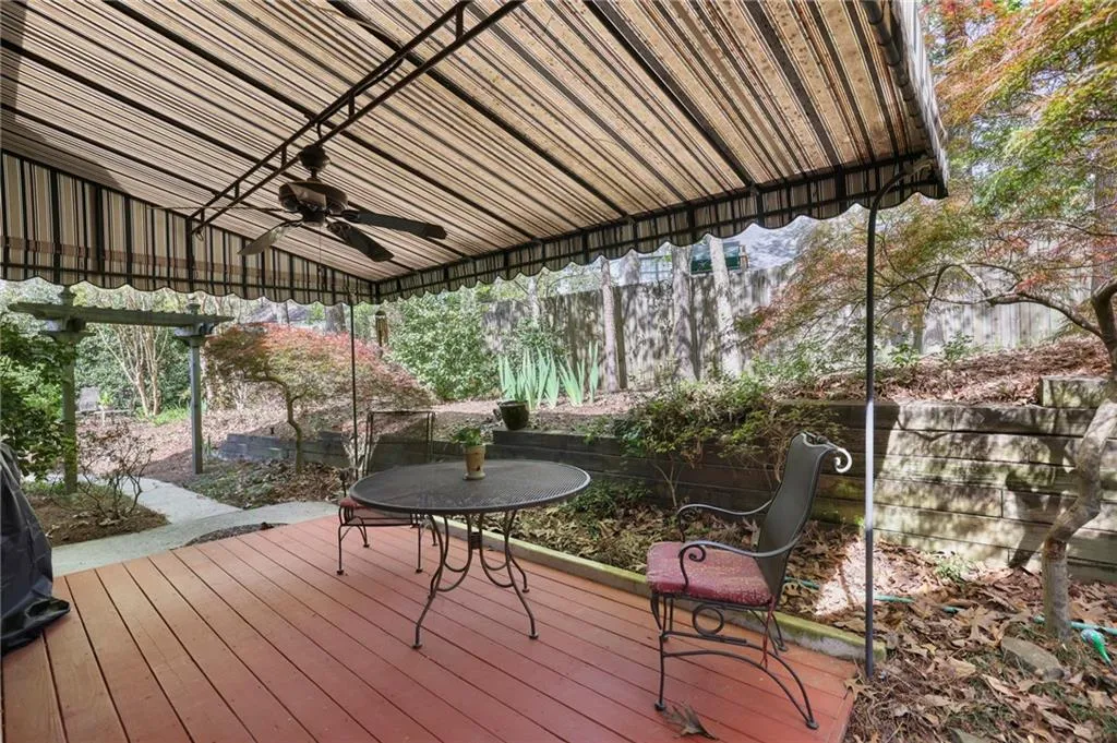 335 Hunting View Court, Atlanta, Georgia 30328, 5 Bedrooms Bedrooms, ,4 BathroomsBathrooms,Residential,Sold,335 Hunting View Court,7201264