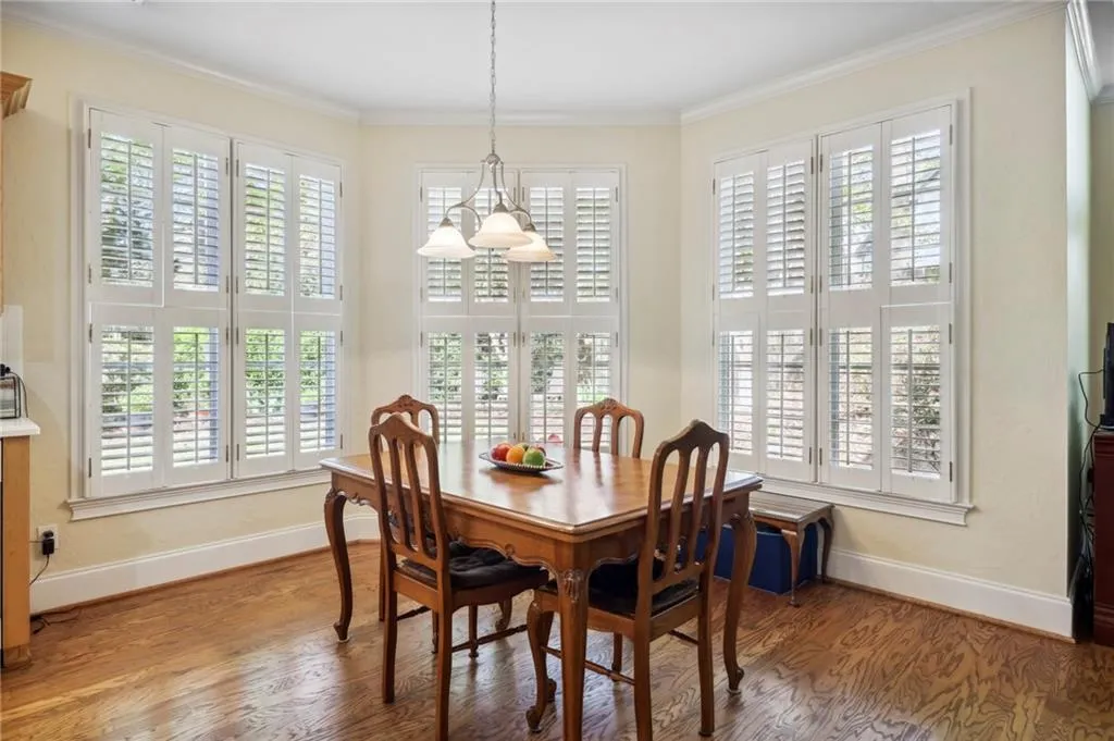 335 Hunting View Court, Atlanta, Georgia 30328, 5 Bedrooms Bedrooms, ,4 BathroomsBathrooms,Residential,Sold,335 Hunting View Court,7201264