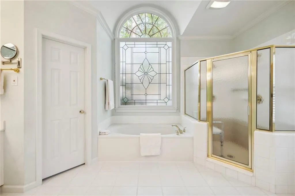 335 Hunting View Court, Atlanta, Georgia 30328, 5 Bedrooms Bedrooms, ,4 BathroomsBathrooms,Residential,Sold,335 Hunting View Court,7201264