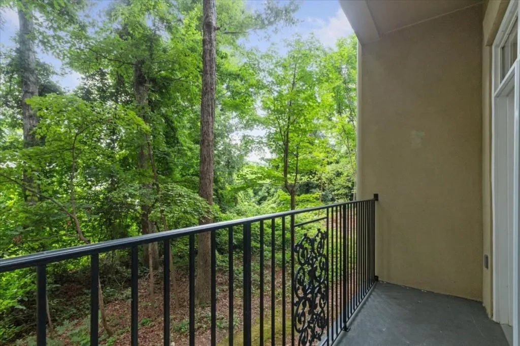 5415 Northland Drive Unit 108, Atlanta, Georgia 30342, 1 Bedroom Bedrooms, ,1 BathroomBathrooms,Residential,Sold,5415 Northland Drive Unit 108,6893749