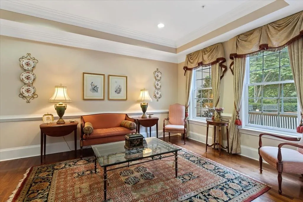 5415 Northland Drive Unit 108, Atlanta, Georgia 30342, 1 Bedroom Bedrooms, ,1 BathroomBathrooms,Residential,Sold,5415 Northland Drive Unit 108,6893749