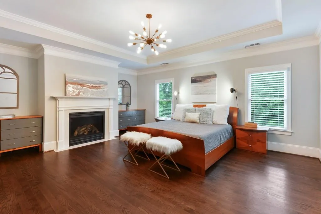 435 Windsor Parkway Ne, Sandy Springs, Georgia 30342, 5 Bedrooms Bedrooms, ,4 BathroomsBathrooms,Residential,Sold,435 Windsor Parkway Ne,6620235