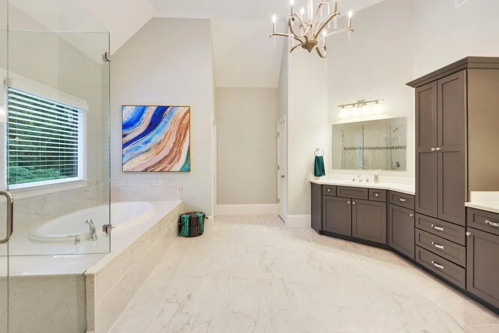 435 Windsor Parkway Ne, Sandy Springs, Georgia 30342, 5 Bedrooms Bedrooms, ,4 BathroomsBathrooms,Residential,Sold,435 Windsor Parkway Ne,6620235