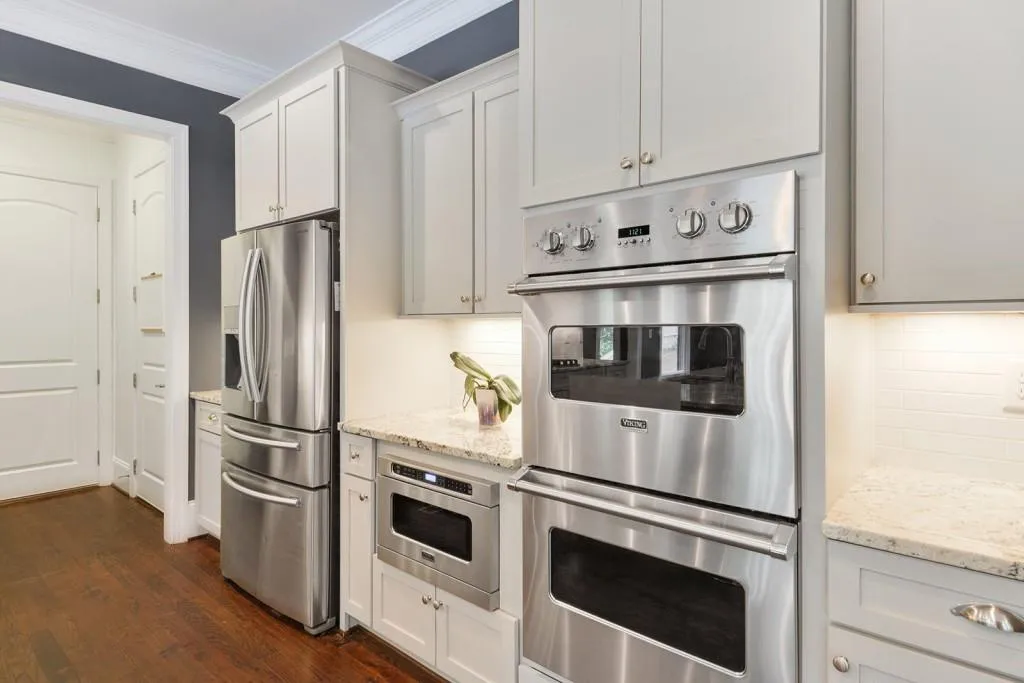 435 Windsor Parkway Ne, Sandy Springs, Georgia 30342, 5 Bedrooms Bedrooms, ,4 BathroomsBathrooms,Residential,Sold,435 Windsor Parkway Ne,6620235