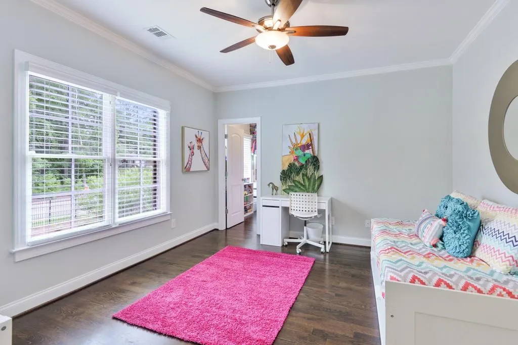 435 Windsor Parkway Ne, Sandy Springs, Georgia 30342, 5 Bedrooms Bedrooms, ,4 BathroomsBathrooms,Residential,Sold,435 Windsor Parkway Ne,6620235