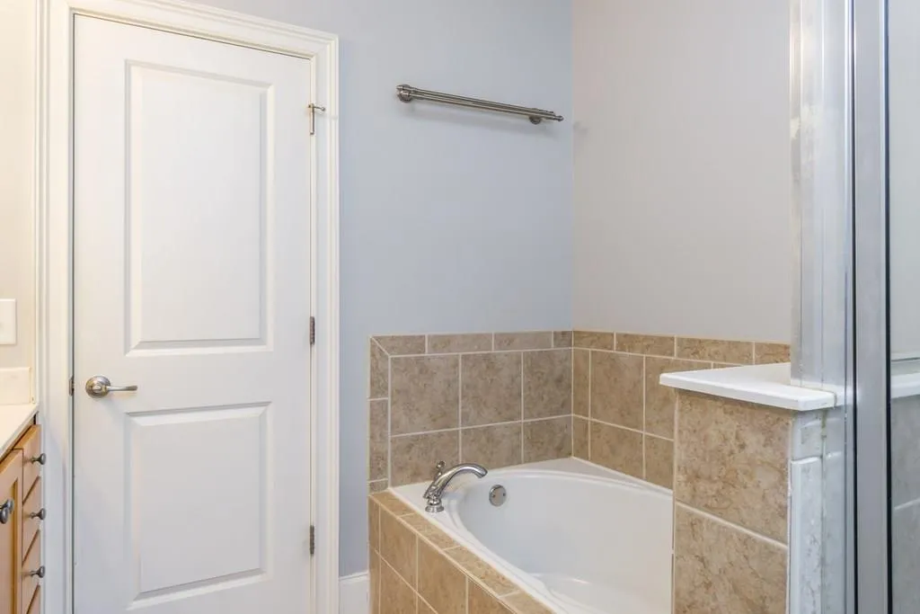 6418 Paulson Place, Atlanta, Georgia 30328, 2 Bedrooms Bedrooms, ,2 BathroomsBathrooms,Residential,Sold,6418 Paulson Place,5969381 6418 Paulson Place, Atlanta, Georgia 30328, 2 Bedrooms Bedrooms, ,2 BathroomsBathrooms,Residential,Sold,6418 Paulson Place,5969381