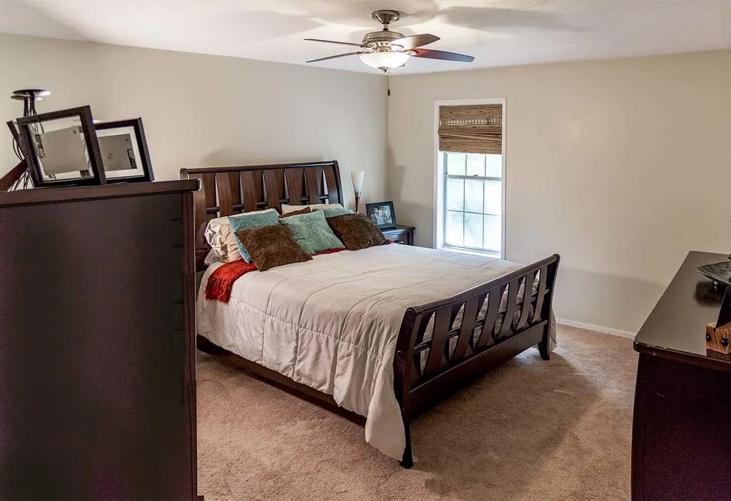 1609 Vicksburg Place, Sandy Springs, Georgia 30350, 2 Bedrooms Bedrooms, ,2 BathroomsBathrooms,Residential,Sold,1609 Vicksburg Place,6621578 1609 Vicksburg Place, Sandy Springs, Georgia 30350, 2 Bedrooms Bedrooms, ,2 BathroomsBathrooms,Residential,Sold,1609 Vicksburg Place,6621578