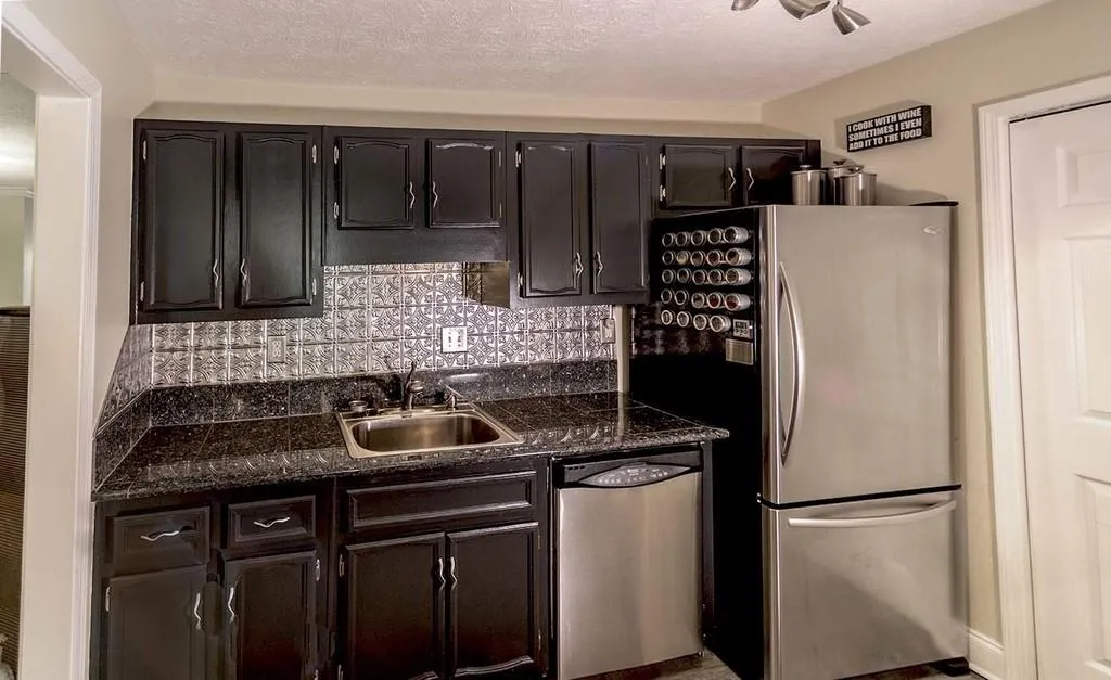 1609 Vicksburg Place, Sandy Springs, Georgia 30350, 2 Bedrooms Bedrooms, ,2 BathroomsBathrooms,Residential,Sold,1609 Vicksburg Place,6621578 1609 Vicksburg Place, Sandy Springs, Georgia 30350, 2 Bedrooms Bedrooms, ,2 BathroomsBathrooms,Residential,Sold,1609 Vicksburg Place,6621578