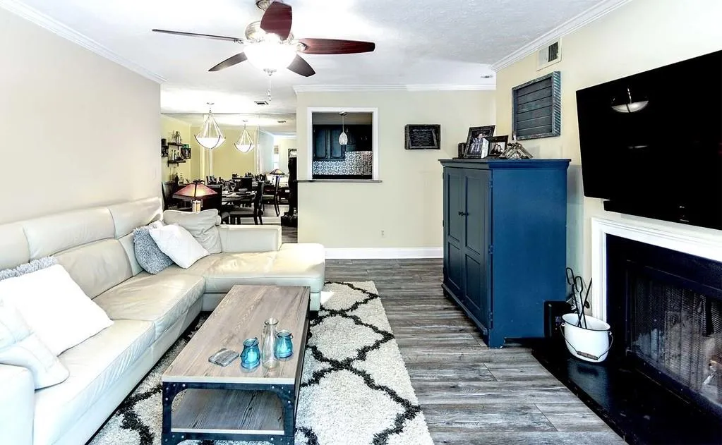 1609 Vicksburg Place, Sandy Springs, Georgia 30350, 2 Bedrooms Bedrooms, ,2 BathroomsBathrooms,Residential,Sold,1609 Vicksburg Place,6621578 1609 Vicksburg Place, Sandy Springs, Georgia 30350, 2 Bedrooms Bedrooms, ,2 BathroomsBathrooms,Residential,Sold,1609 Vicksburg Place,6621578