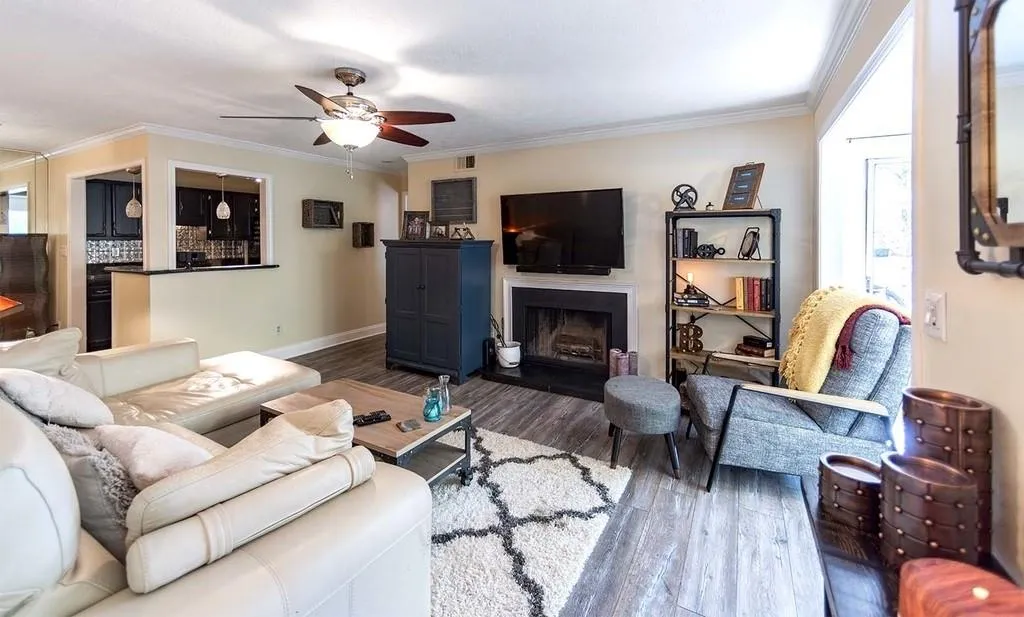 1609 Vicksburg Place, Sandy Springs, Georgia 30350, 2 Bedrooms Bedrooms, ,2 BathroomsBathrooms,Residential,Sold,1609 Vicksburg Place,6621578 1609 Vicksburg Place, Sandy Springs, Georgia 30350, 2 Bedrooms Bedrooms, ,2 BathroomsBathrooms,Residential,Sold,1609 Vicksburg Place,6621578