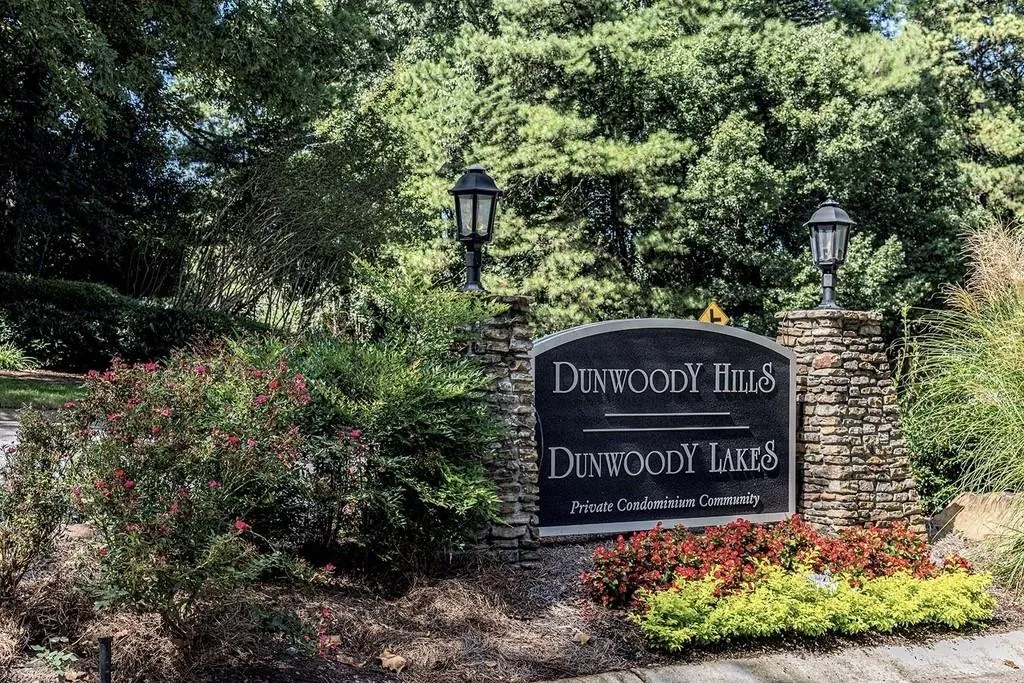 1609 Vicksburg Place, Sandy Springs, Georgia 30350, 2 Bedrooms Bedrooms, ,2 BathroomsBathrooms,Residential,Sold,1609 Vicksburg Place,6621578 1609 Vicksburg Place, Sandy Springs, Georgia 30350, 2 Bedrooms Bedrooms, ,2 BathroomsBathrooms,Residential,Sold,1609 Vicksburg Place,6621578