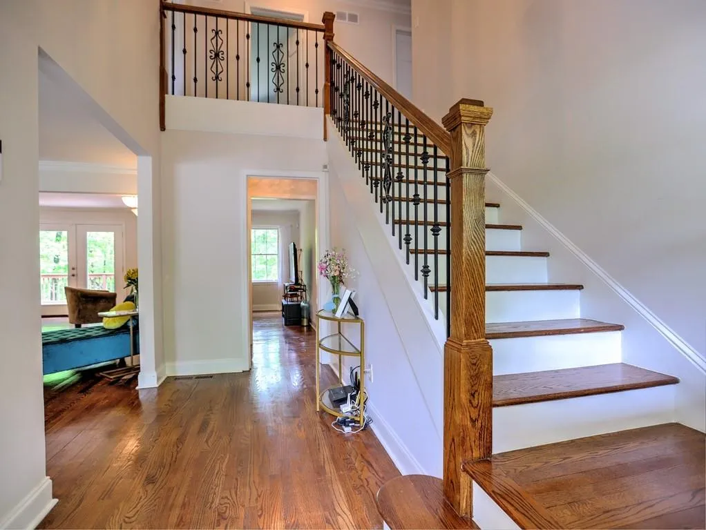 795 Spalding Drive, Sandy Springs, Georgia 30328, 5 Bedrooms Bedrooms, ,4 BathroomsBathrooms,Residential,Sold,795 Spalding Drive,6875129