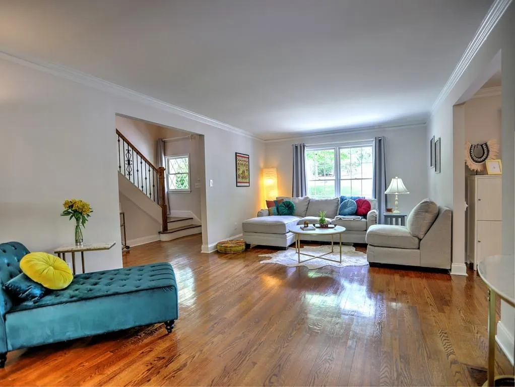 795 Spalding Drive, Sandy Springs, Georgia 30328, 5 Bedrooms Bedrooms, ,4 BathroomsBathrooms,Residential,Sold,795 Spalding Drive,6875129