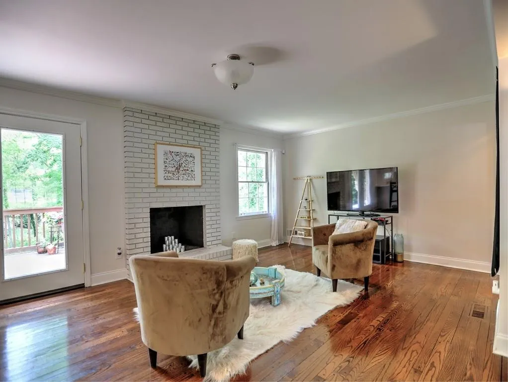 795 Spalding Drive, Sandy Springs, Georgia 30328, 5 Bedrooms Bedrooms, ,4 BathroomsBathrooms,Residential,Sold,795 Spalding Drive,6875129