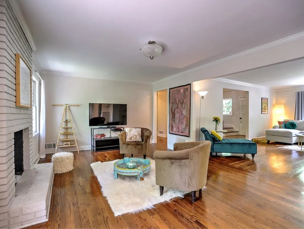 795 Spalding Drive, Sandy Springs, Georgia 30328, 5 Bedrooms Bedrooms, ,4 BathroomsBathrooms,Residential,Sold,795 Spalding Drive,6875129