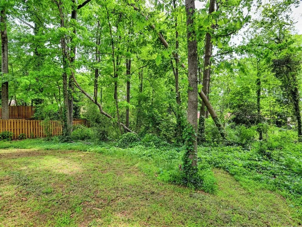 795 Spalding Drive, Sandy Springs, Georgia 30328, 5 Bedrooms Bedrooms, ,4 BathroomsBathrooms,Residential,Sold,795 Spalding Drive,6875129