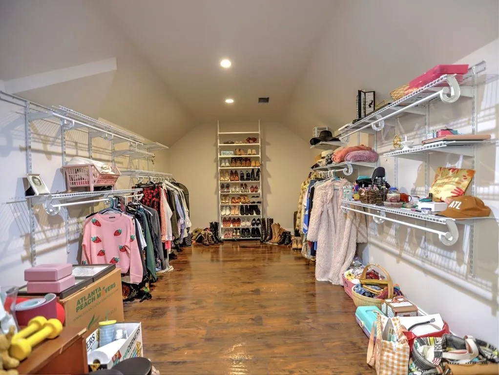 795 Spalding Drive, Sandy Springs, Georgia 30328, 5 Bedrooms Bedrooms, ,4 BathroomsBathrooms,Residential,Sold,795 Spalding Drive,6875129