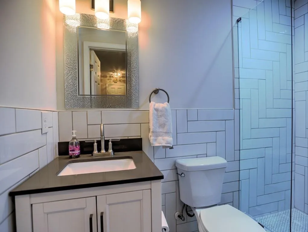 795 Spalding Drive, Sandy Springs, Georgia 30328, 5 Bedrooms Bedrooms, ,4 BathroomsBathrooms,Residential,Sold,795 Spalding Drive,6875129