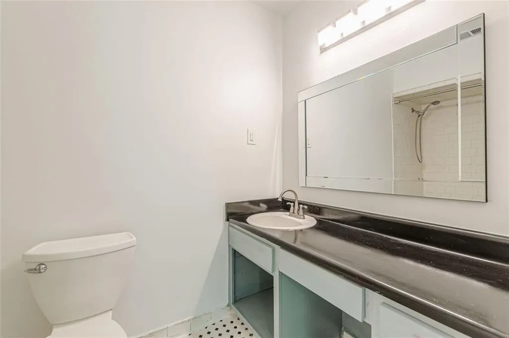 320 Alberta Terrace Ne Unit 3, Atlanta, Georgia 30305, 3 Bedrooms Bedrooms, ,3 BathroomsBathrooms,Residential,For Sale,320 Alberta Terrace Ne Unit 3,7632941