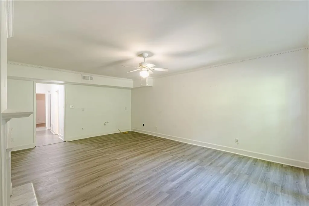 320 Alberta Terrace Ne Unit 3, Atlanta, Georgia 30305, 3 Bedrooms Bedrooms, ,3 BathroomsBathrooms,Residential,For Sale,320 Alberta Terrace Ne Unit 3,7632941