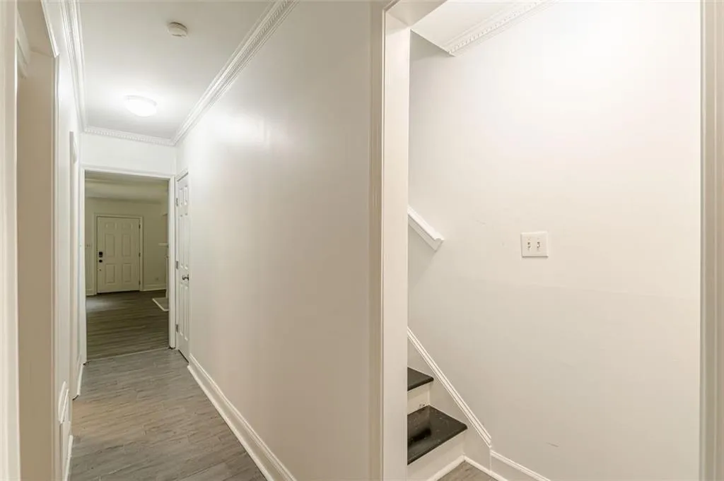 320 Alberta Terrace Ne Unit 3, Atlanta, Georgia 30305, 3 Bedrooms Bedrooms, ,3 BathroomsBathrooms,Residential,For Sale,320 Alberta Terrace Ne Unit 3,7632941