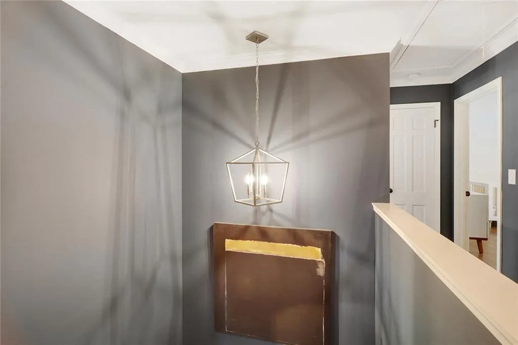 5200 High Point Road, Atlanta, Georgia 30342, 4 Bedrooms Bedrooms, ,3 BathroomsBathrooms,Residential,Sold,5200 High Point Road,6765638