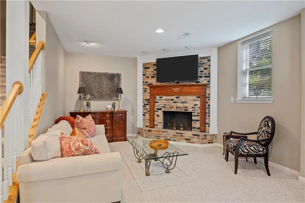 5605 Sherrell Drive, Atlanta, Georgia 30342, 4 Bedrooms Bedrooms, ,3 BathroomsBathrooms,Residential,Sold,5605 Sherrell Drive,6873219