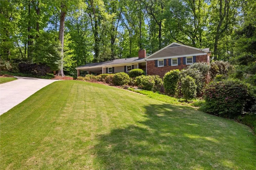 5605 Sherrell Drive, Atlanta, Georgia 30342, 4 Bedrooms Bedrooms, ,3 BathroomsBathrooms,Residential,Sold,5605 Sherrell Drive,6873219