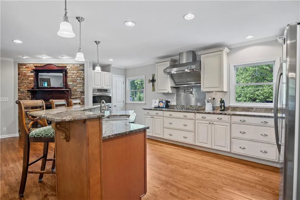 5605 Sherrell Drive, Atlanta, Georgia 30342, 4 Bedrooms Bedrooms, ,3 BathroomsBathrooms,Residential,Sold,5605 Sherrell Drive,6873219