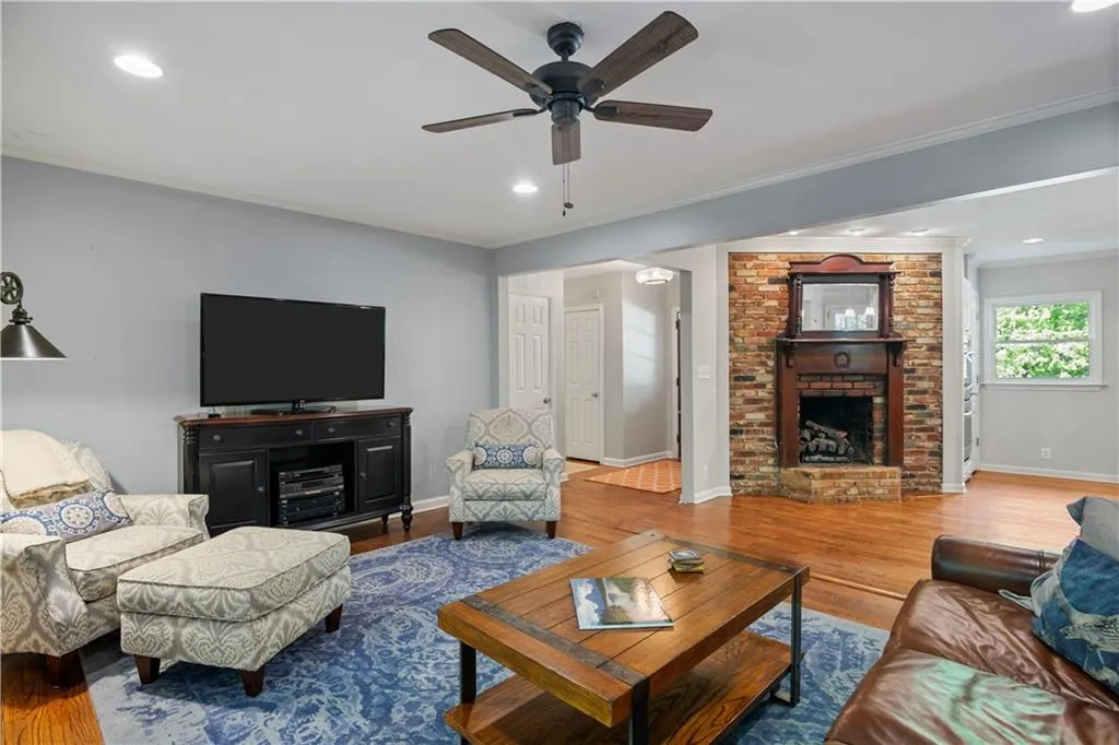 5605 Sherrell Drive, Atlanta, Georgia 30342, 4 Bedrooms Bedrooms, ,3 BathroomsBathrooms,Residential,Sold,5605 Sherrell Drive,6873219