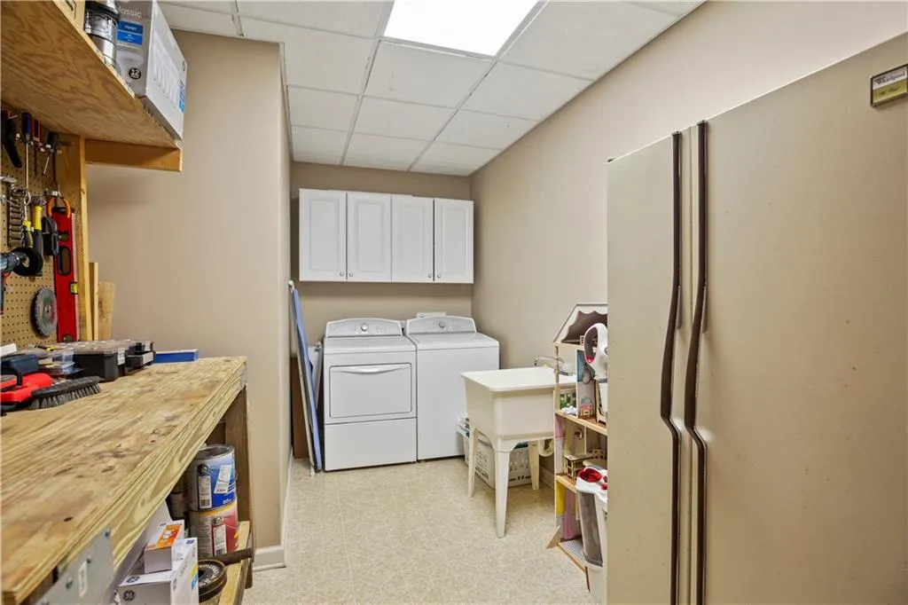 5605 Sherrell Drive, Atlanta, Georgia 30342, 4 Bedrooms Bedrooms, ,3 BathroomsBathrooms,Residential,Sold,5605 Sherrell Drive,6873219