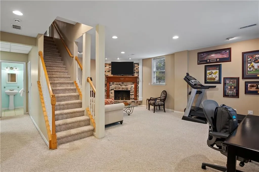 5605 Sherrell Drive, Atlanta, Georgia 30342, 4 Bedrooms Bedrooms, ,3 BathroomsBathrooms,Residential,Sold,5605 Sherrell Drive,6873219