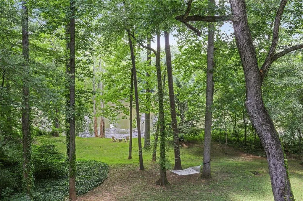 450 Ferry Landing, Sandy Springs, Georgia 30328, 5 Bedrooms Bedrooms, ,4 BathroomsBathrooms,Residential,Sold,450 Ferry Landing,6038718
