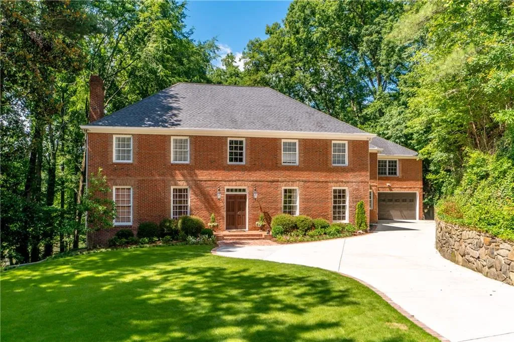 450 Ferry Landing, Sandy Springs, Georgia 30328, 5 Bedrooms Bedrooms, ,4 BathroomsBathrooms,Residential,Sold,450 Ferry Landing,6038718