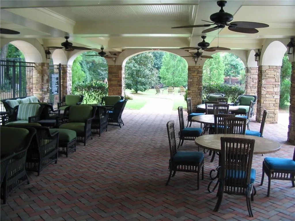 200 River Vista Drive Unit 532, Atlanta, Georgia 30339, 1 Bedroom Bedrooms, ,1 BathroomBathrooms,Residential,Sold,200 River Vista Drive Unit 532,5890938