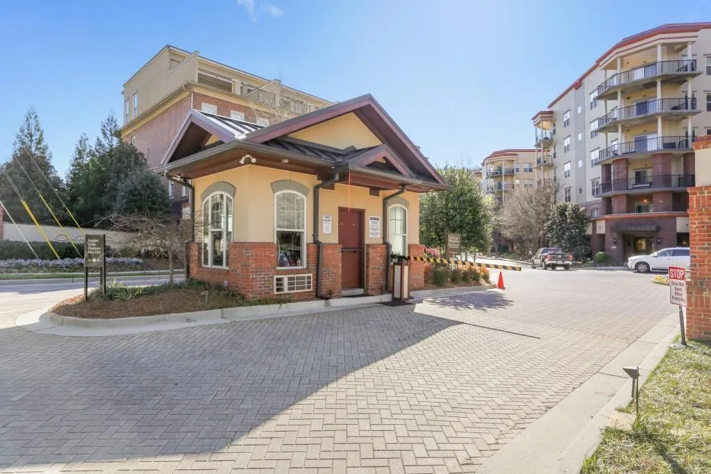 200 River Vista Drive Unit 532, Atlanta, Georgia 30339, 1 Bedroom Bedrooms, ,1 BathroomBathrooms,Residential,Sold,200 River Vista Drive Unit 532,5890938