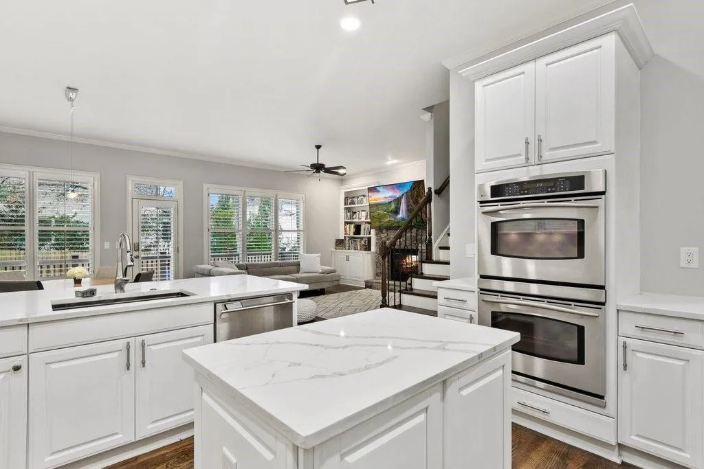 29 Cliftwood Drive, Sandy Springs, Georgia 30328, 5 Bedrooms Bedrooms, ,6 BathroomsBathrooms,Residential,Sold,29 Cliftwood Drive,7524001